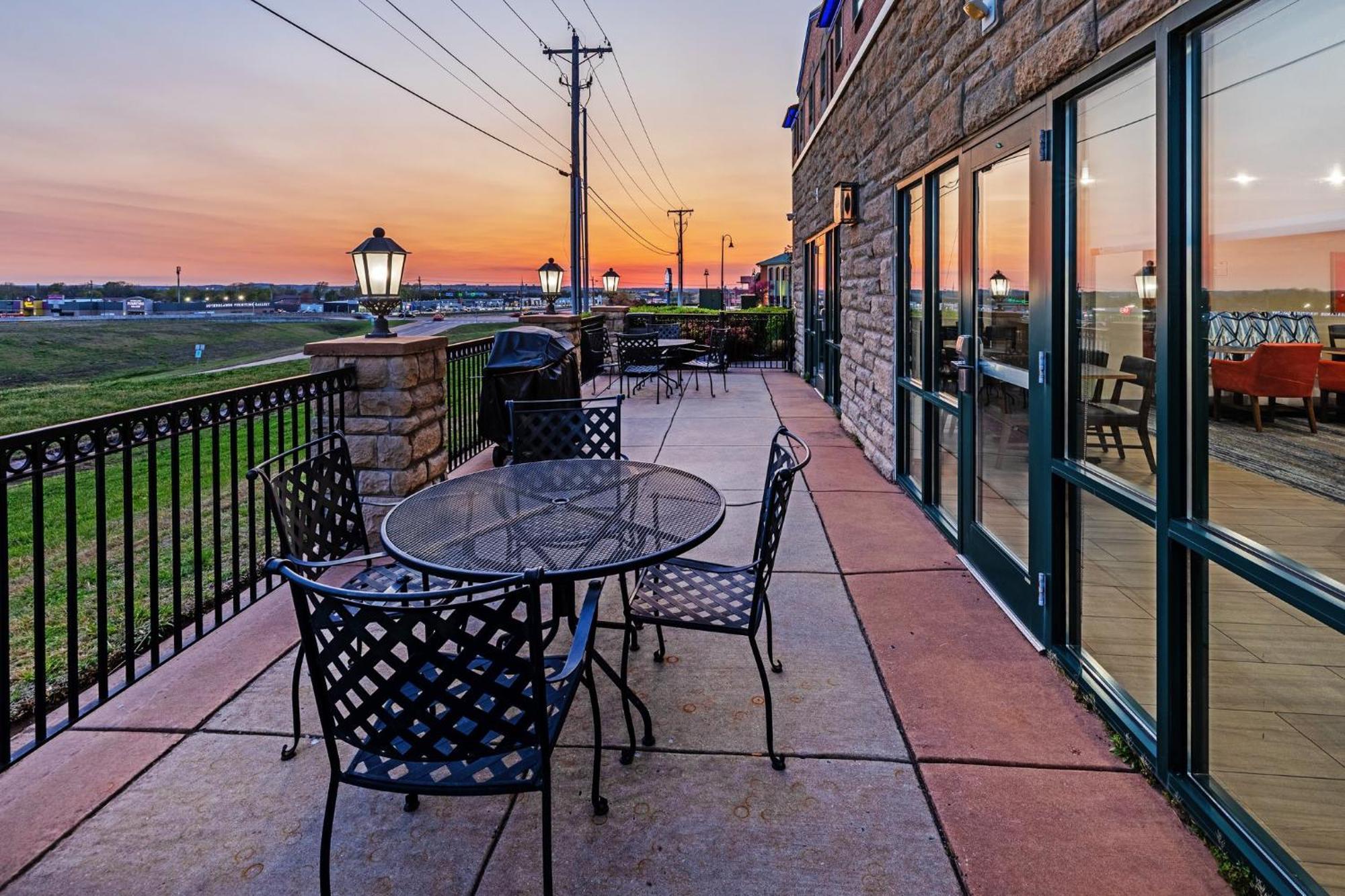 Holiday Inn Express & Suites Tulsa S Broken Arrow Hwy 51 By Ihg מראה חיצוני תמונה