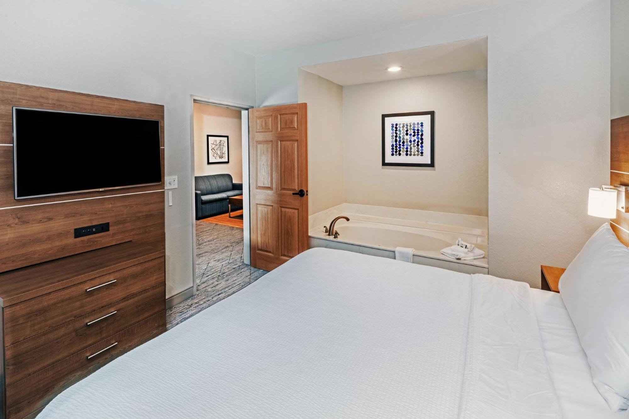 Holiday Inn Express & Suites Tulsa S Broken Arrow Hwy 51 By Ihg מראה חיצוני תמונה