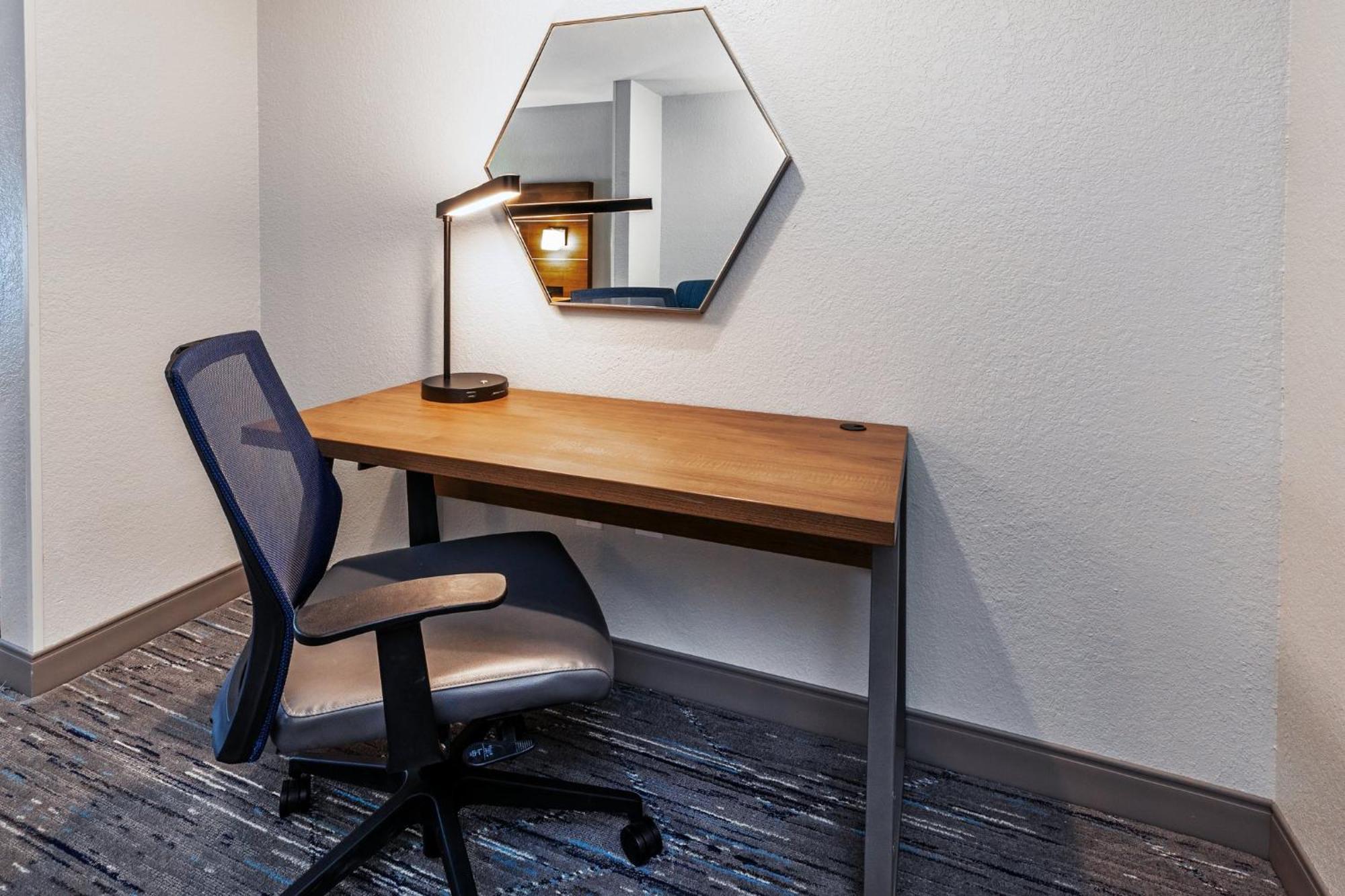 Holiday Inn Express & Suites Tulsa S Broken Arrow Hwy 51 By Ihg מראה חיצוני תמונה
